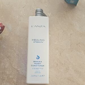 L'ANZA Healing Strength Manuka Honey Conditioner - White Bottle